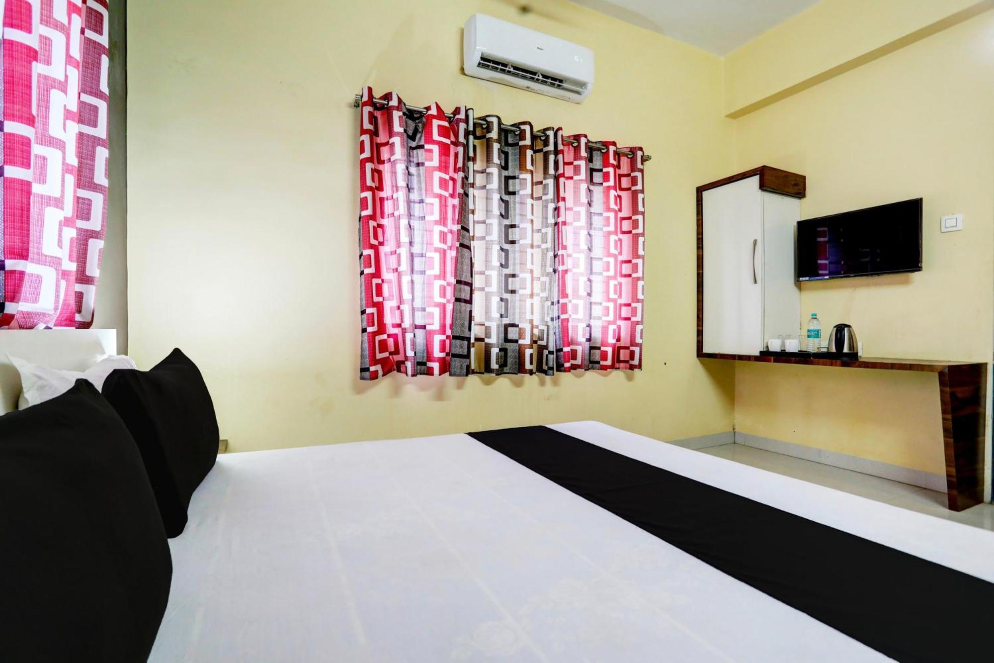 Hotel O Patil Residency Lodging Shahada Екстериор снимка